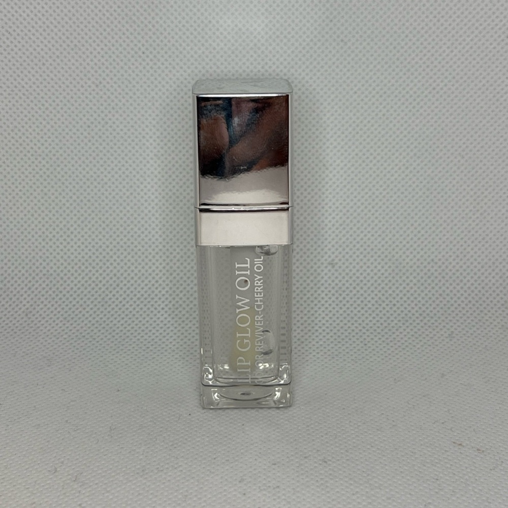 HelloPink Lip Glow Oil 06